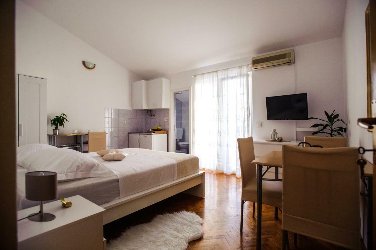 Apartments Korda L&M- Suhi Potok Jesenice  Extérieur photo